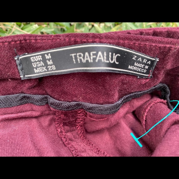 DONATING SOON ZARA MINI SKIRT - Picture 2 of 4